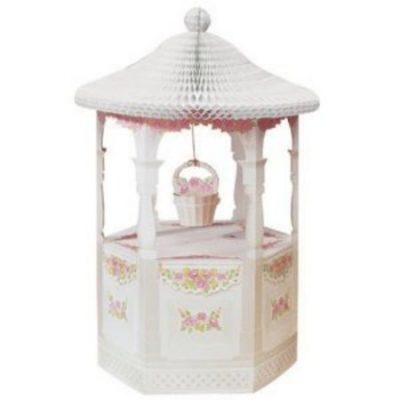 Ribbons & Roses Wishing Well Honeycomb Centrepiece AM296000